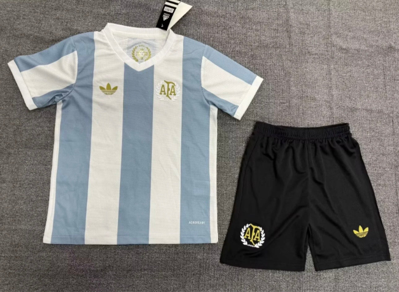 Uniformes de fútbol de Argentina