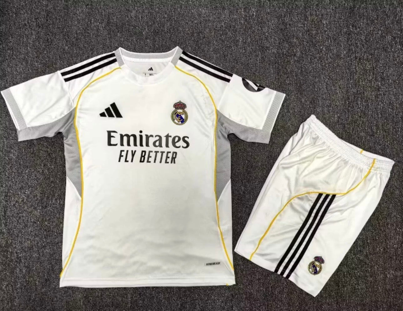 Uniformes de fútbol Del Real Madrid